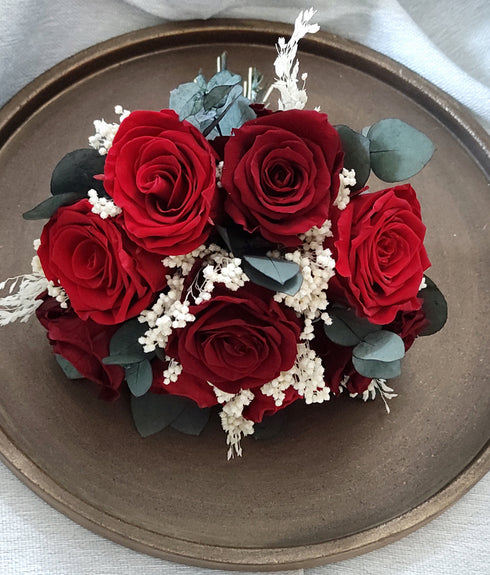 Zauberhafter Rosenstrauß "Rosenrot"